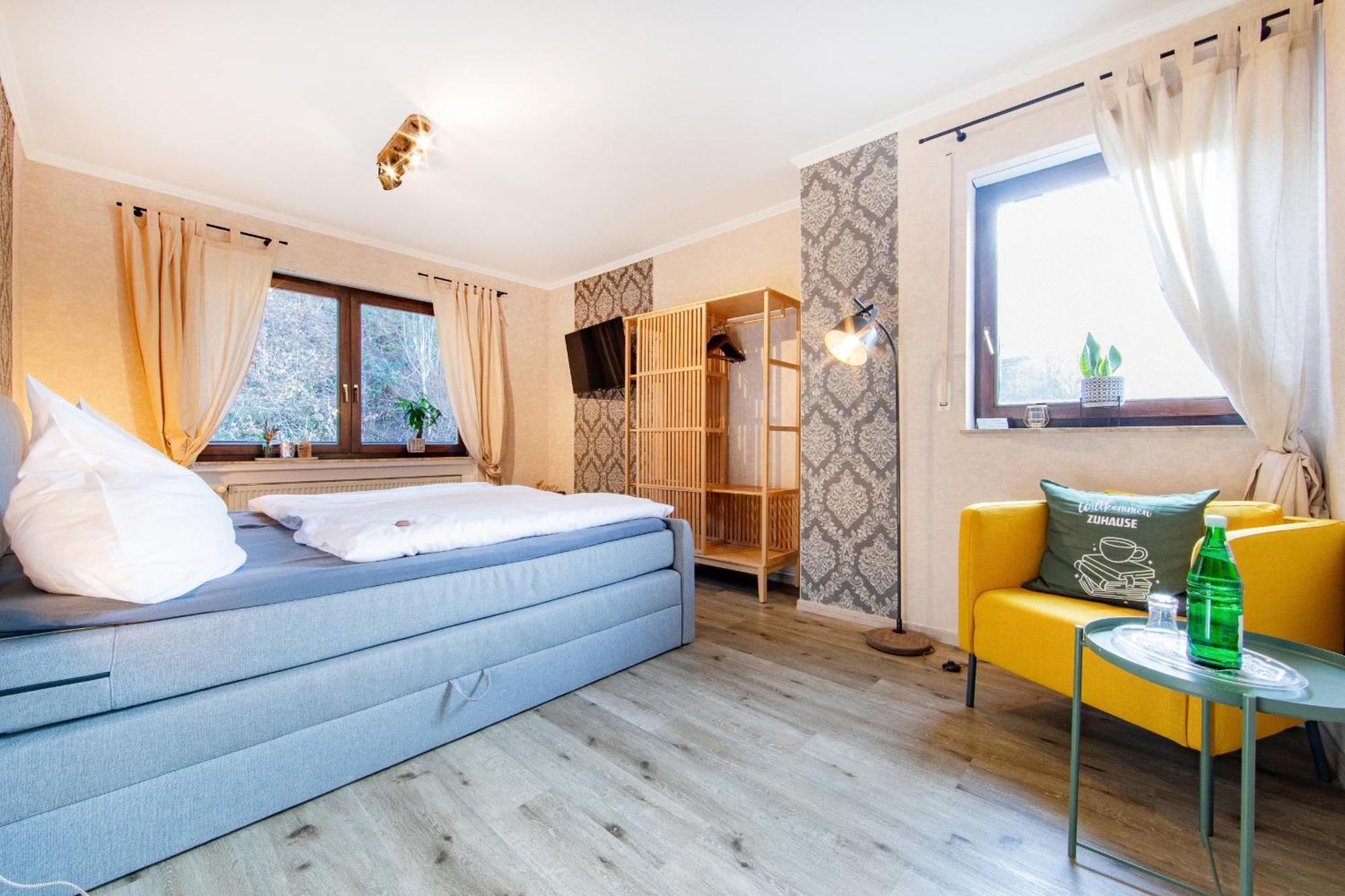 Landgasthaus Zum Kreuzberg Schonbach  Bagian luar foto