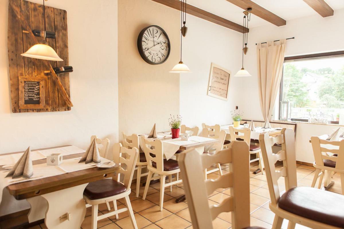 Landgasthaus Zum Kreuzberg Schonbach  Bagian luar foto
