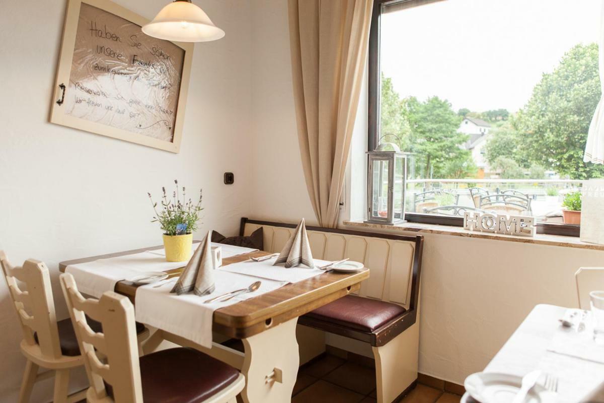 Landgasthaus Zum Kreuzberg Schonbach  Bagian luar foto